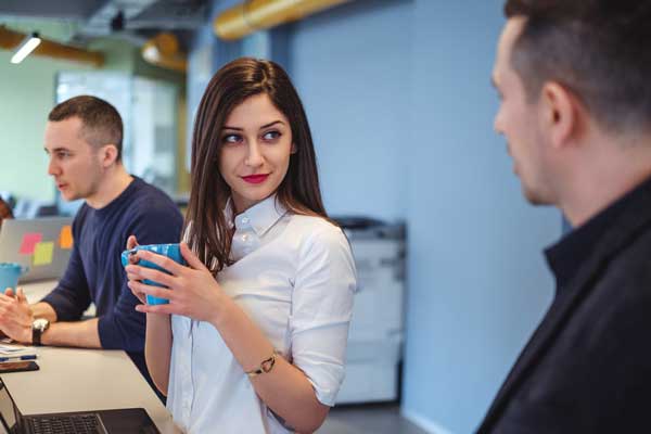 ازدواج با همکار معایب و مزایا