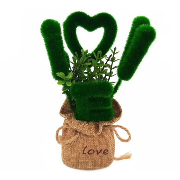گلدان دکوری طرح love